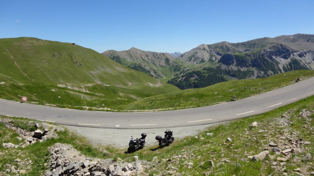 Moto (F4TXR) et scooter (F4HXN)
