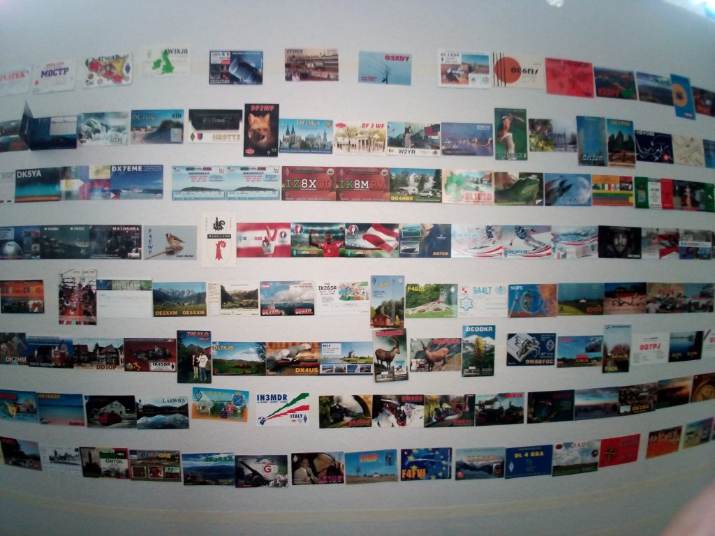 Le mur de QSL Le mur de QSL