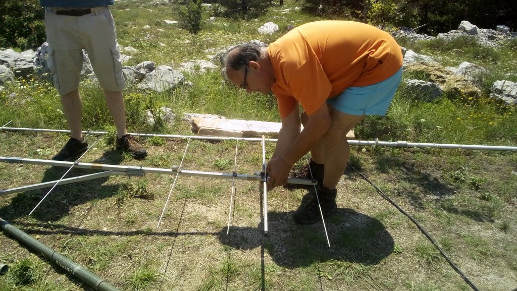 Montage antenne VHF par F4TXR Montage antenne VHF par F4TXR